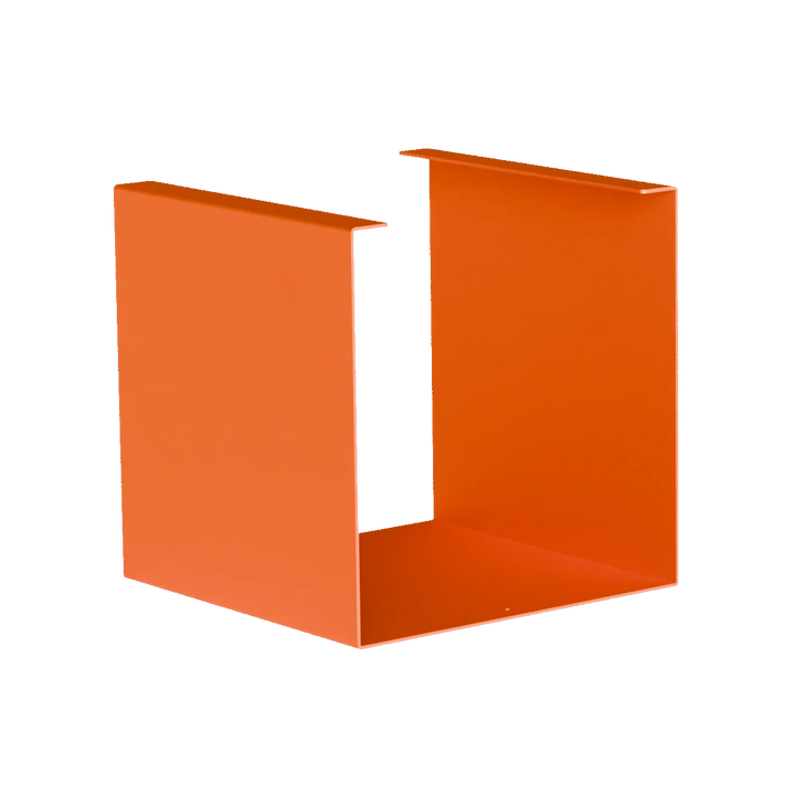 Orange KETT U-Profil Metallkette vor schwarzem Hintergrund, modernes Schmuckdesign