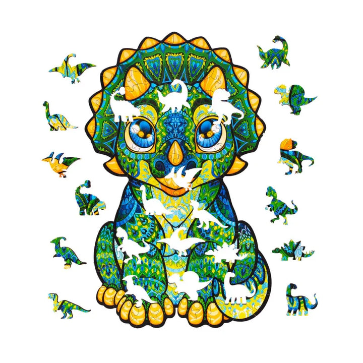 Buntes Dino-Puzzle in Triceratops-Form, Tiermotive, Holzspielzeug für Kinder, weißer Hintergrund